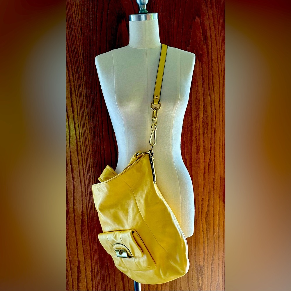 Vintage Coach lovely yellow leather Kristin hobo bag detachable crossbody strap
